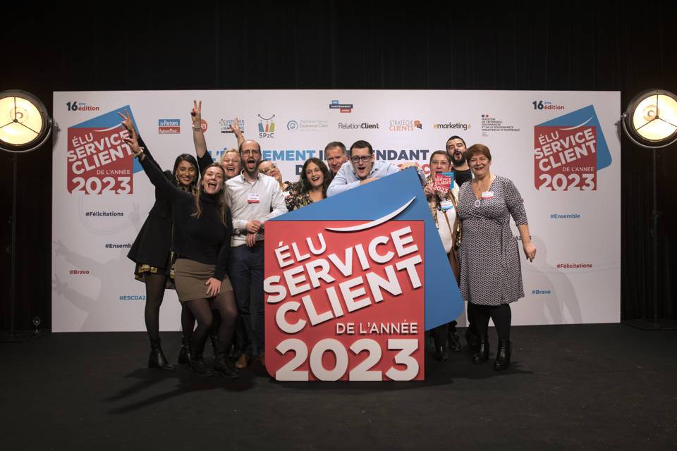 élu service client de l'année 2023